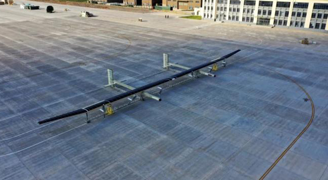 首款國產大型太陽能無人機在陜西首飛成功(圖2) 首款國產大型太陽能無人機在陜西首飛成功(圖2)