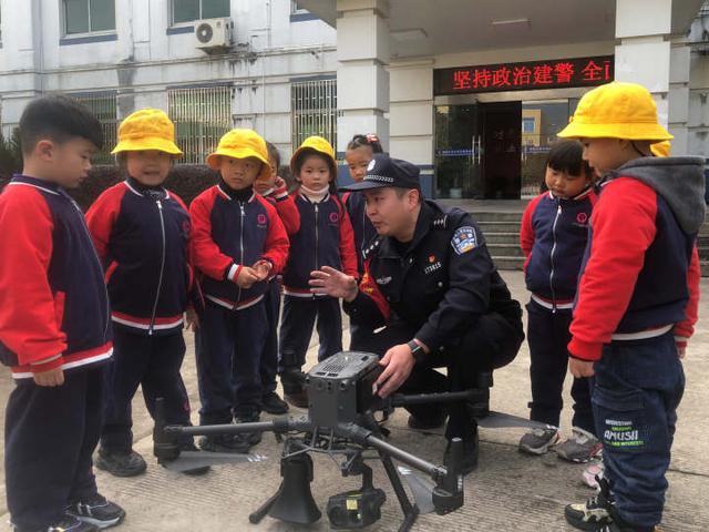 無人機化社區(qū)夜間安全防護解決方案(圖1) 無人機化社區(qū)夜間安全防護解決方案(圖1)