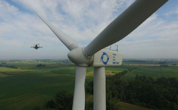 工業(yè)無人機如何完成風力發(fā)電機巡檢?(圖2) 巡檢無人機